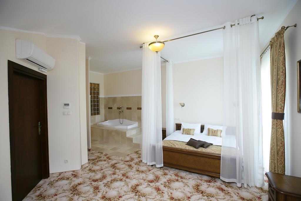 Hotel Atena Wedding, Business & 3*